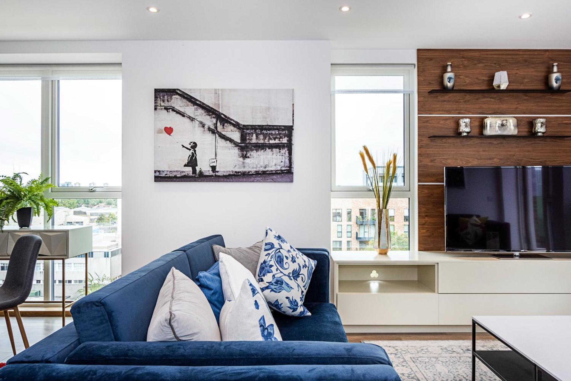 Chiswick Park 3 Bed 3 Bath West London - Parking Apartment Exterior foto